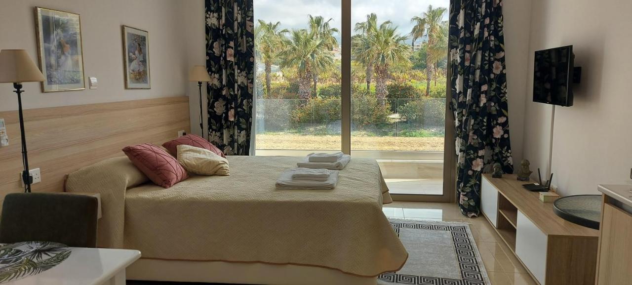 Harmony Seaview Apartments Paphos Eksteriør billede