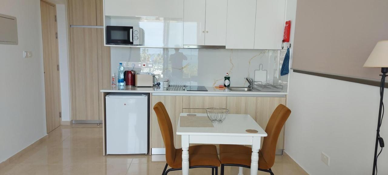 Harmony Seaview Apartments Paphos Eksteriør billede