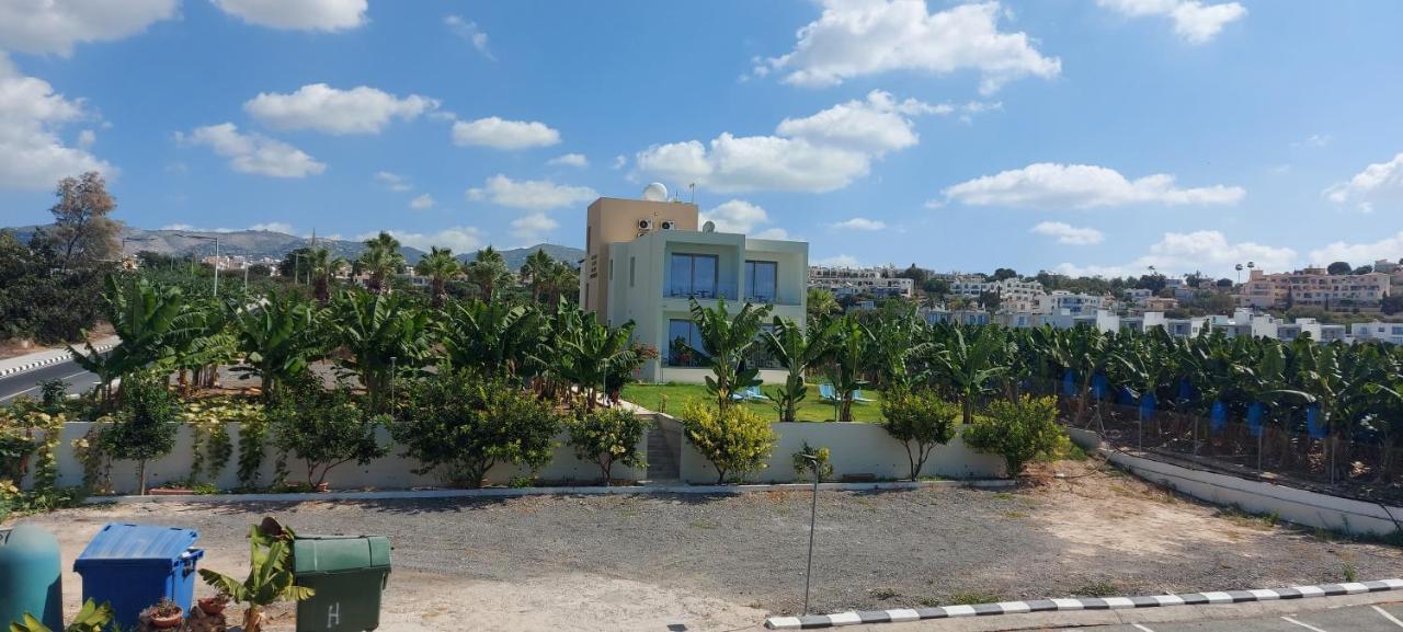 Harmony Seaview Apartments Paphos Eksteriør billede