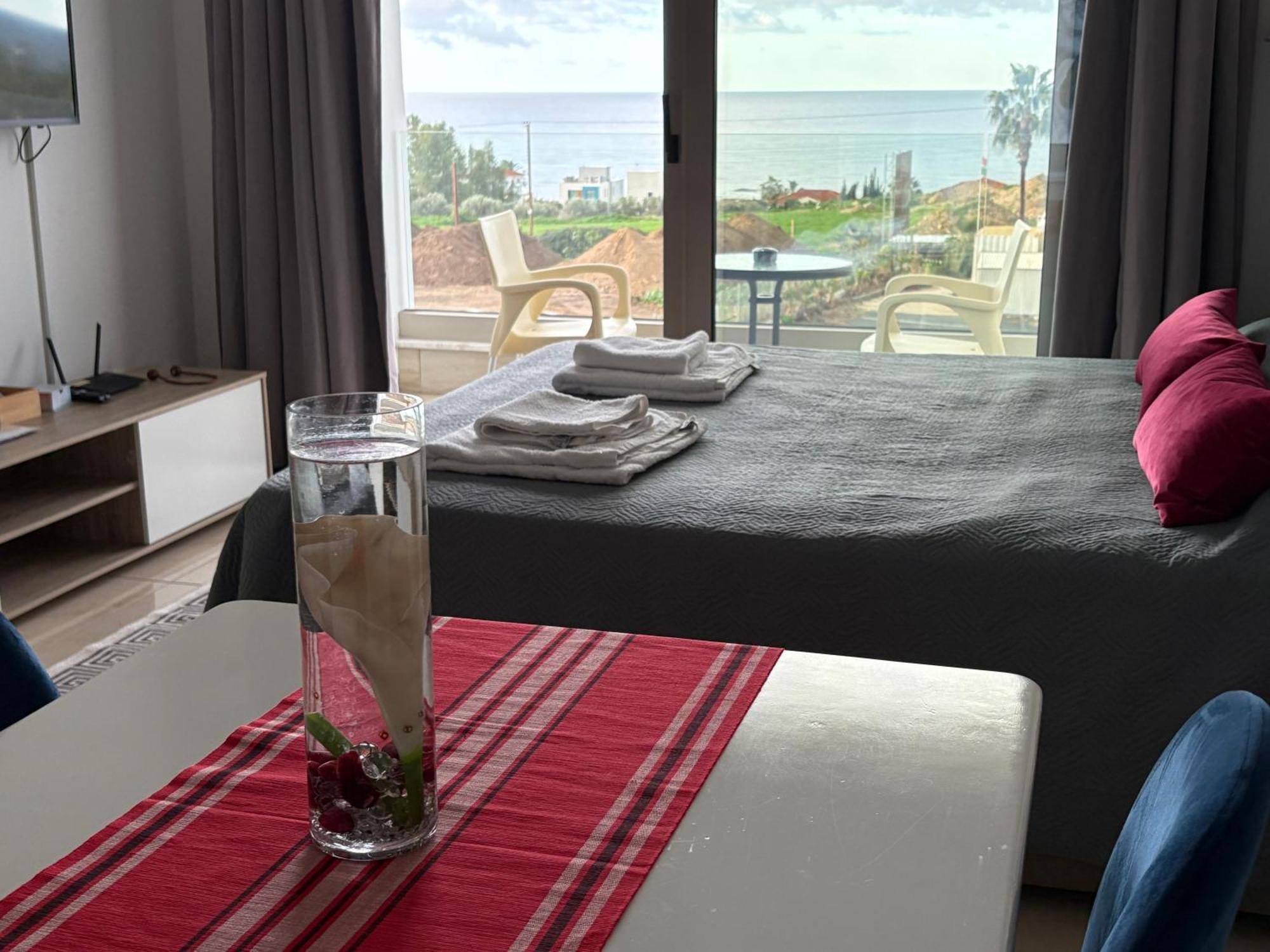 Harmony Seaview Apartments Paphos Eksteriør billede